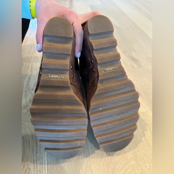 Sorel Lea brown wedge boot size 8.5 - Picture 6 of 6